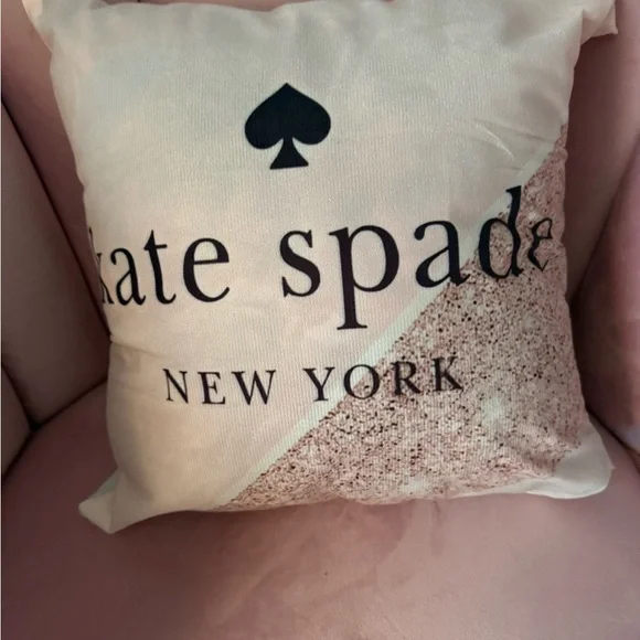 Kate Spade Blush Pink Soft Accent Pillow 40cm x 40cm NEW Pillow Included - Picture 4 of 14